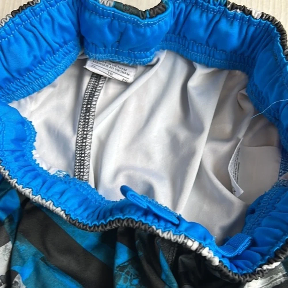 Nike‎ Boy's Black/Gray/Blue Basketball Shorts Size XL